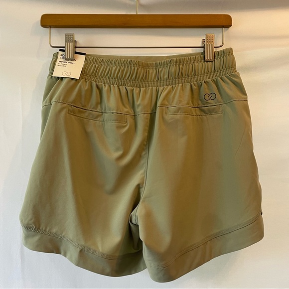 Calia xs NWT New Shorts Mid Rise Sage Green Journey Collection Woven 5” Shorts - Picture 2 of 7